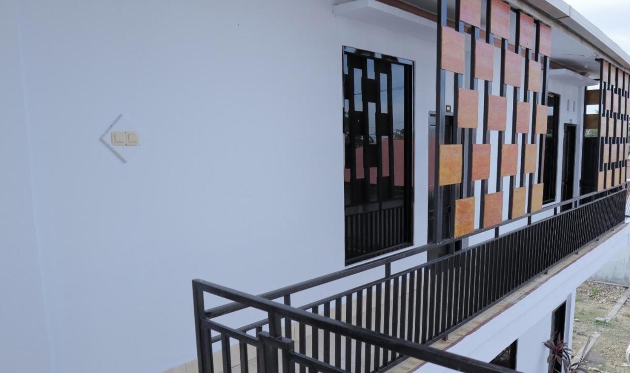 Reddoorz @ Pasangkayu Mamuju Utara Hotel Exterior photo